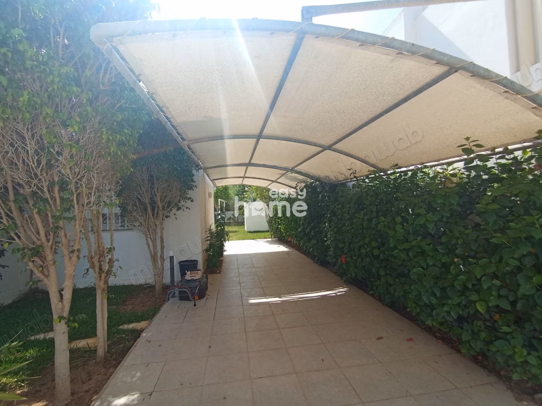 Furnished Villa S4 of approximately 650m²