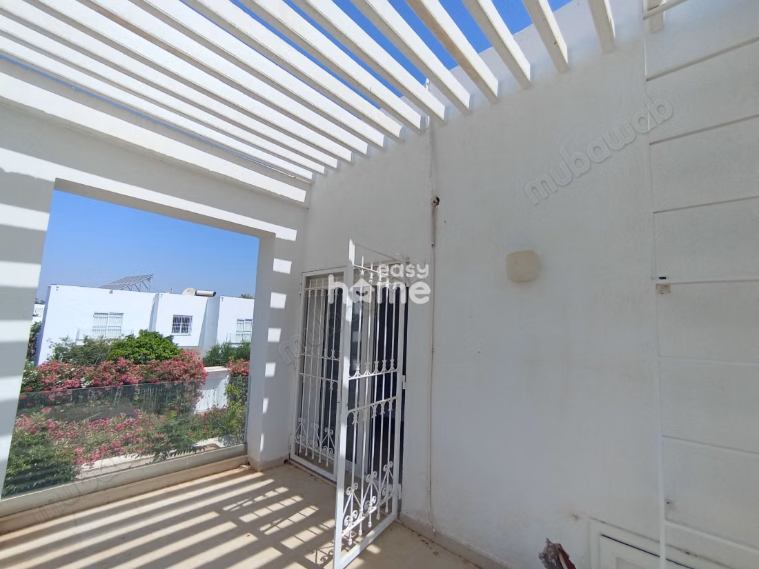 Furnished Villa S4 of approximately 650m²