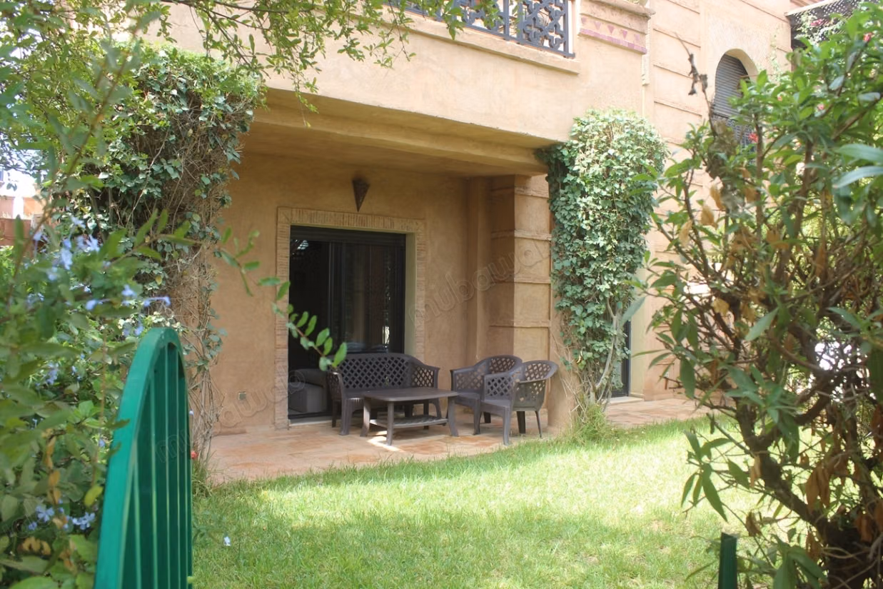 Apartamento con jardín privado en venta