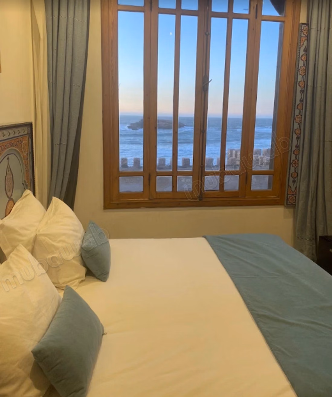 Riad vue Océan, adossé aux remparts, 
Médina