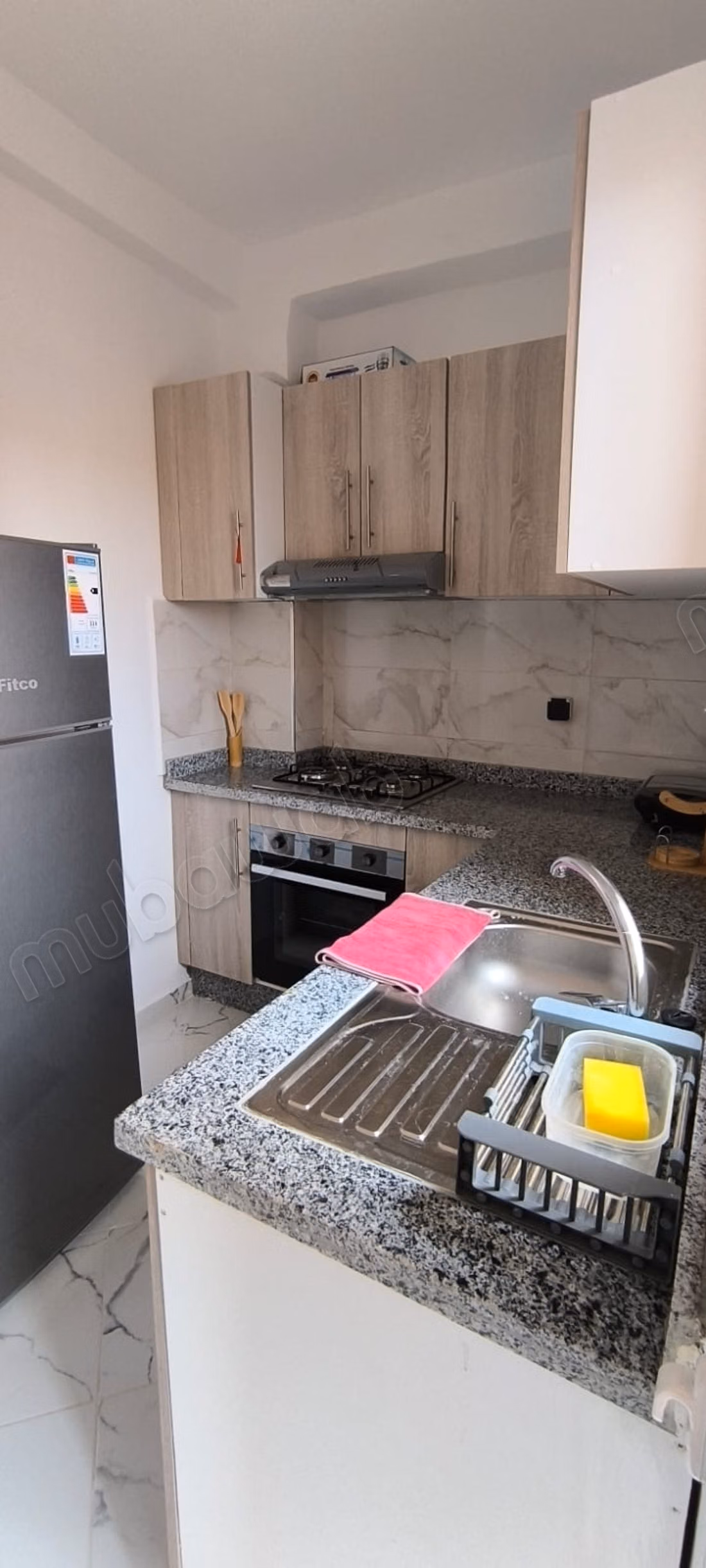 Appartements à louer à Bouakkaz. 2 chambres confortables. Ascenseur et balcon
