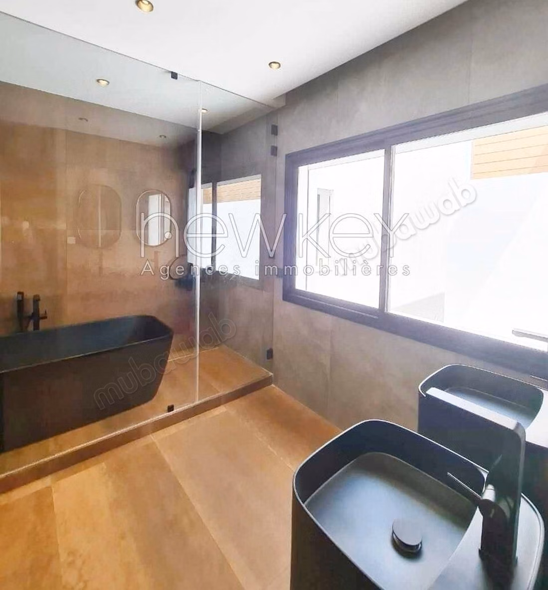 Villa di Lusso in Stile Minimalista S4 in Affitto a La Soukra
