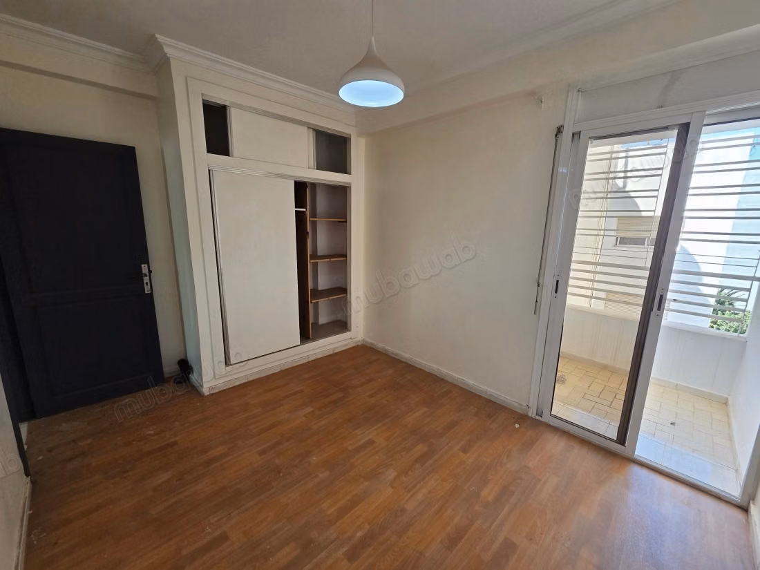 Vendre appartement à Mimosas. 3 chambres agréables