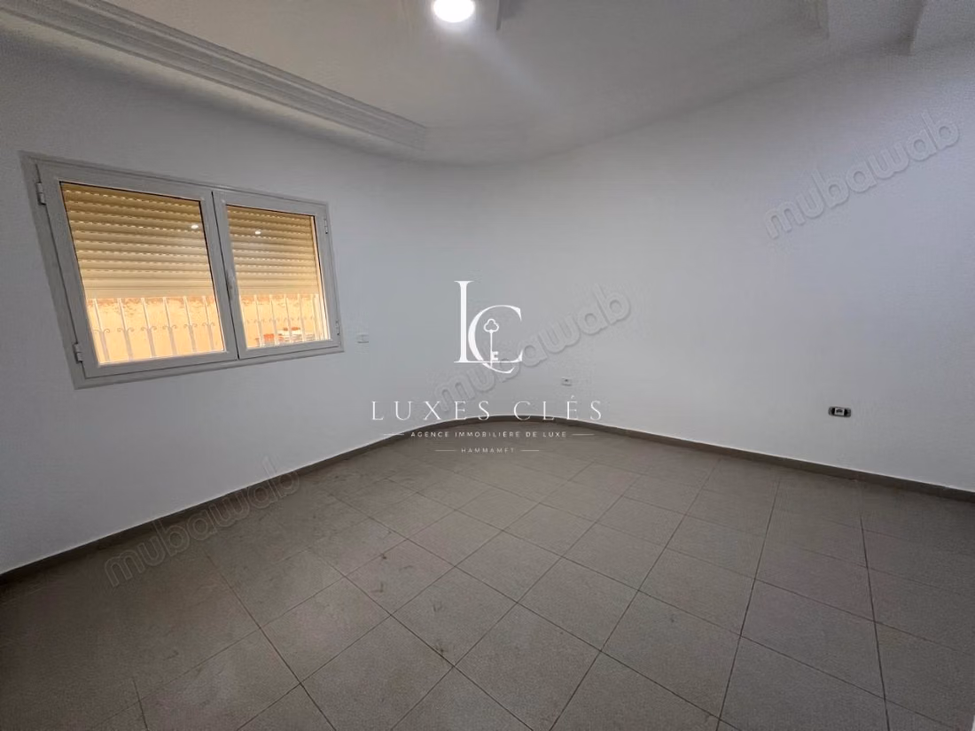 Luxes clés, Etage de villa s2 au rdc mrezga
