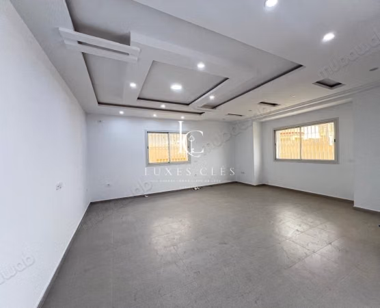 Luxes clés, Etage de villa s2 au rdc mrezga