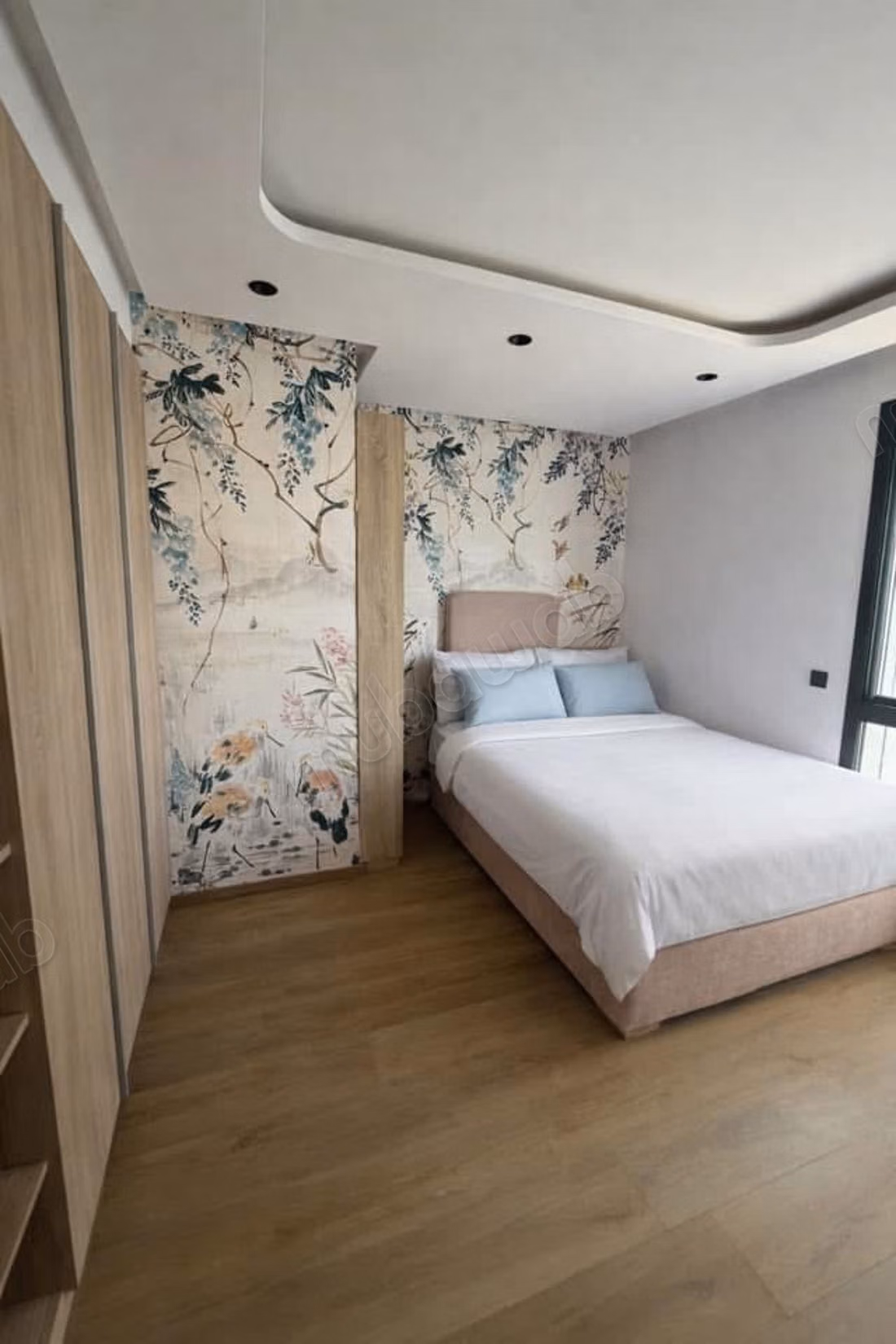 Appartement te huur in Ain Diab Extension. Oppervlakte 130 m². Goed gemeubileerd