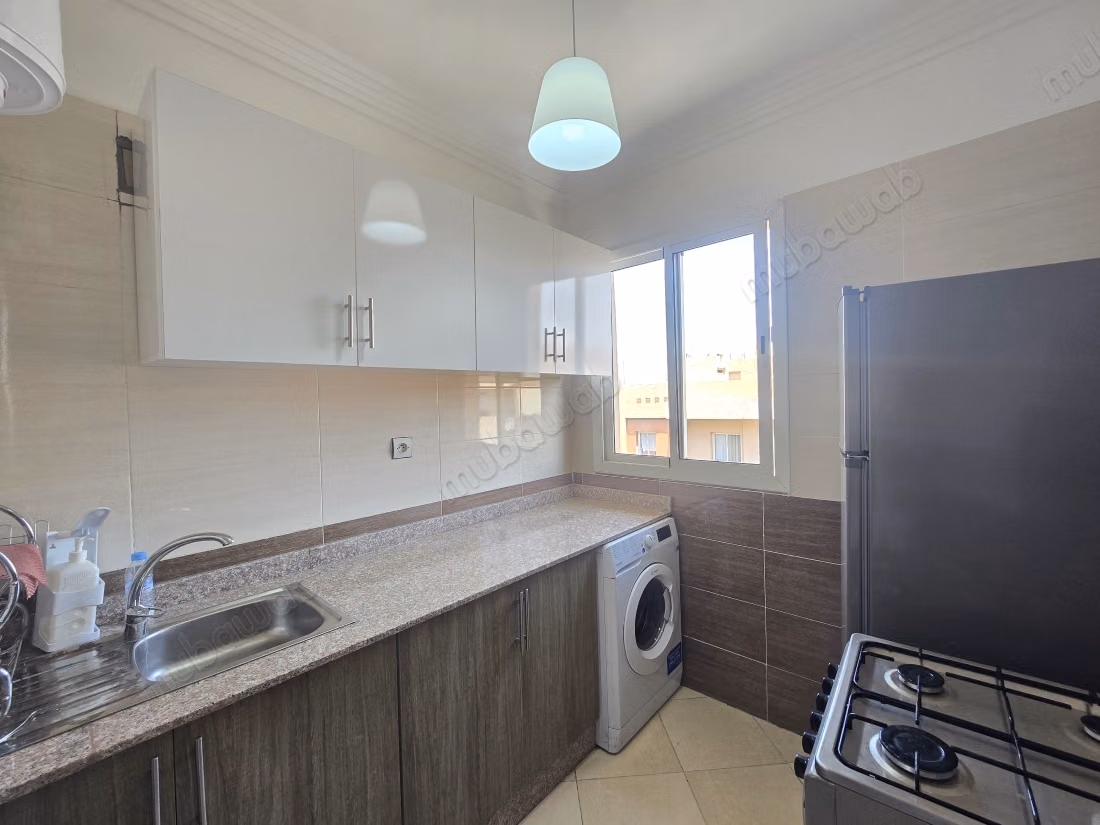Louez cet appartement à Hay Mabrouka. 
2 belles chambres. 
Bien meublé