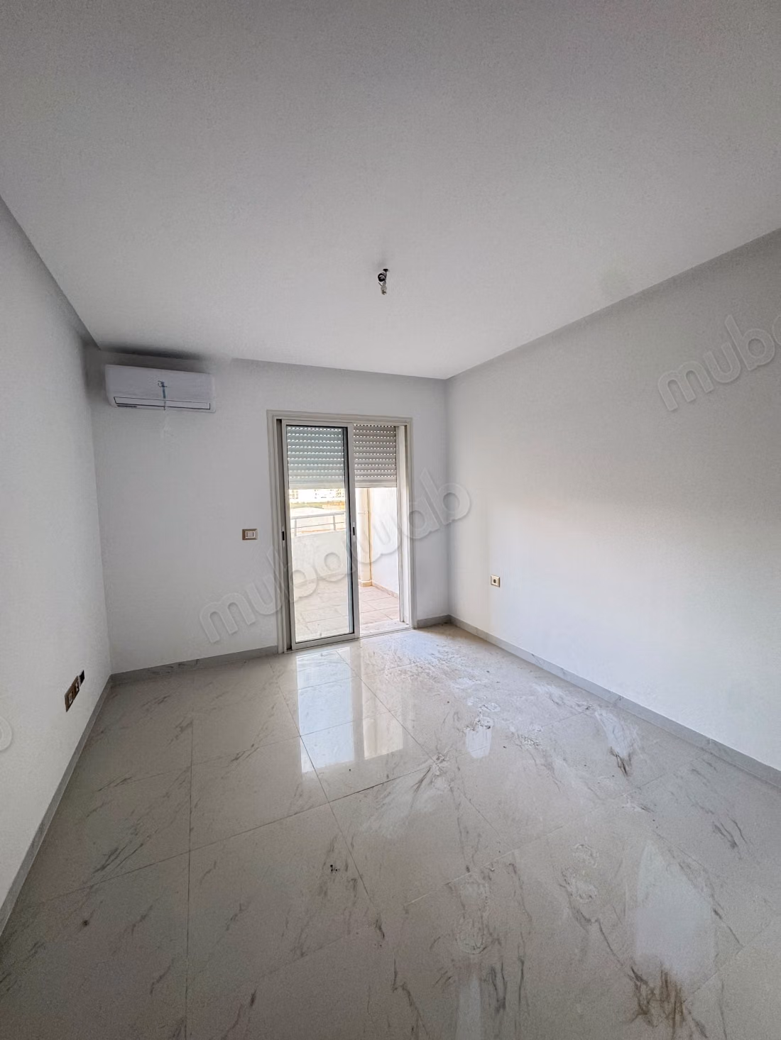 For rent - S1 never inhabited in Wahat City, 2 minutes from Lake 2