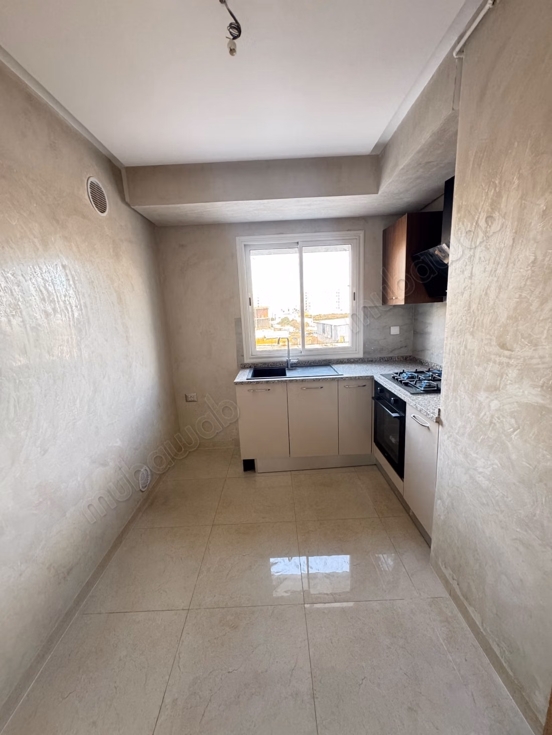 For rent - S1 never inhabited in Wahat City, 2 minutes from Lake 2