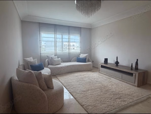 Très bel appartement ensoleillé vue dégagée en location à Palmier. 3 chambres agréables. Meublé