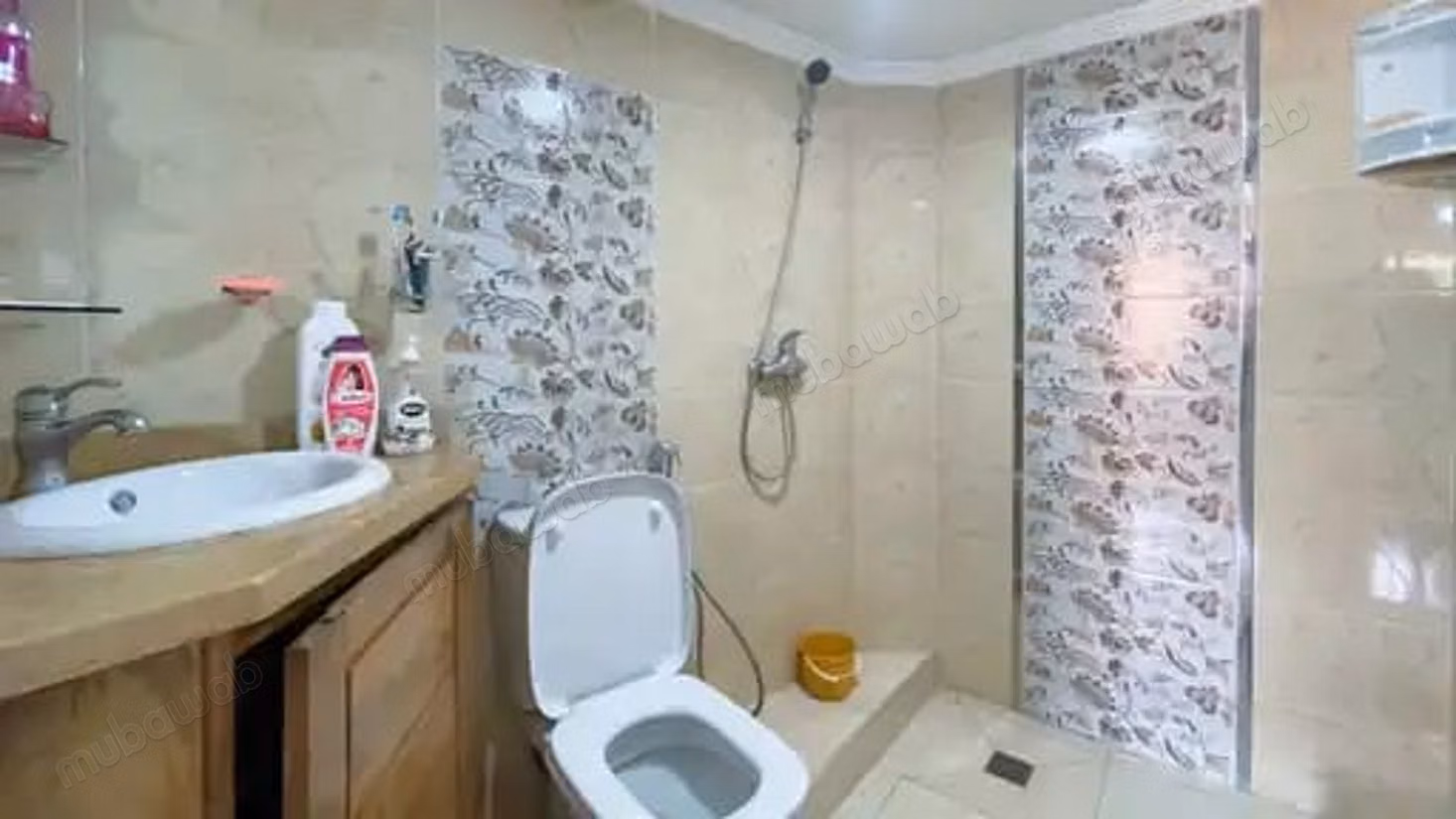 Appartement à louer 100 m² avec piscine