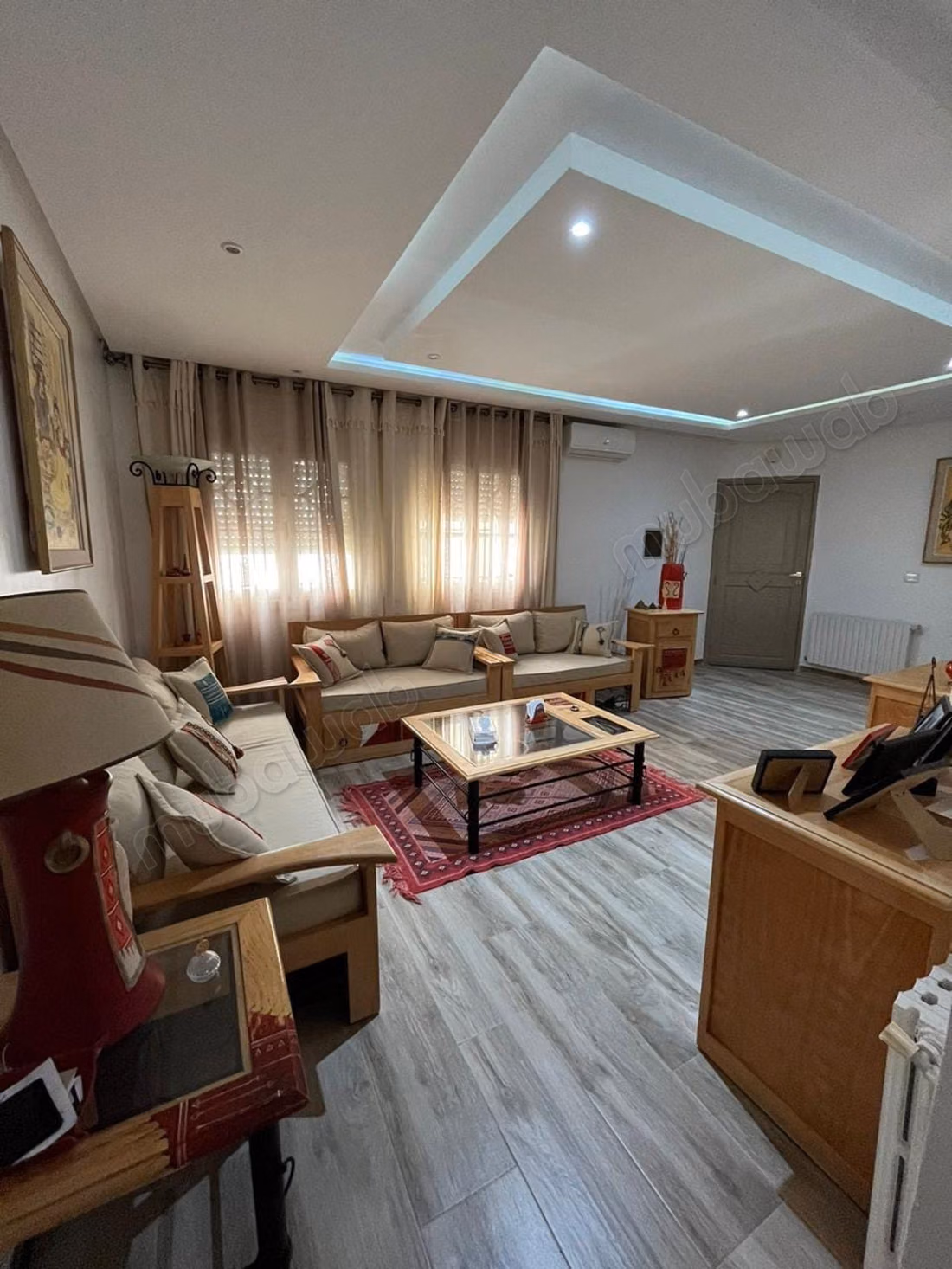 A vendre appartement s4 a ain zaghouan