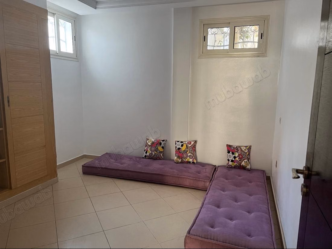 Villa meublée à louer à Nassim 
islane