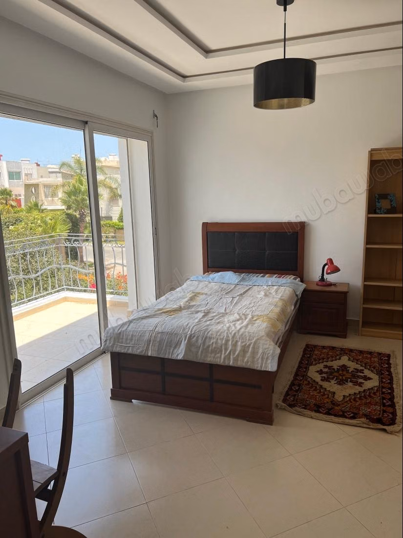 Villa meublée à louer à Nassim 
islane