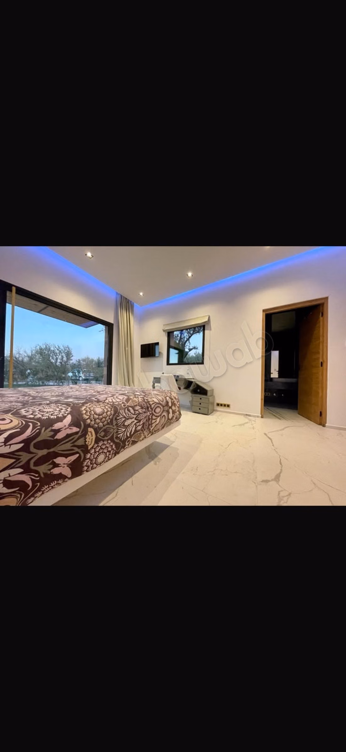 Magnificent villa for rent on Route de Fez