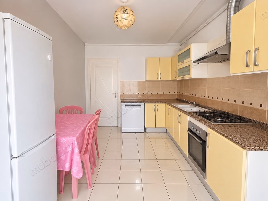 A vendre un s2 avec une terrasse à l'aouina