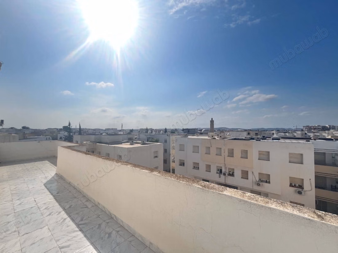 A vendre un s2 avec une terrasse à l'aouina