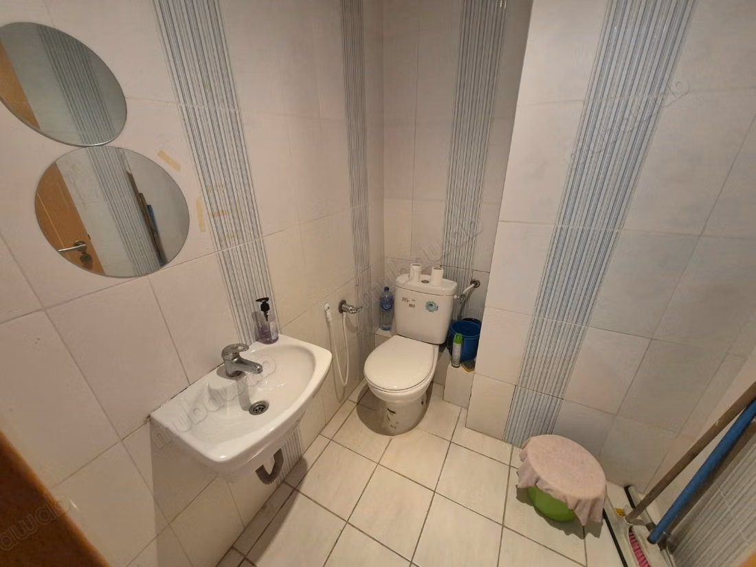 For rent furnished/unfurnished office hall 3 in Montplaisir