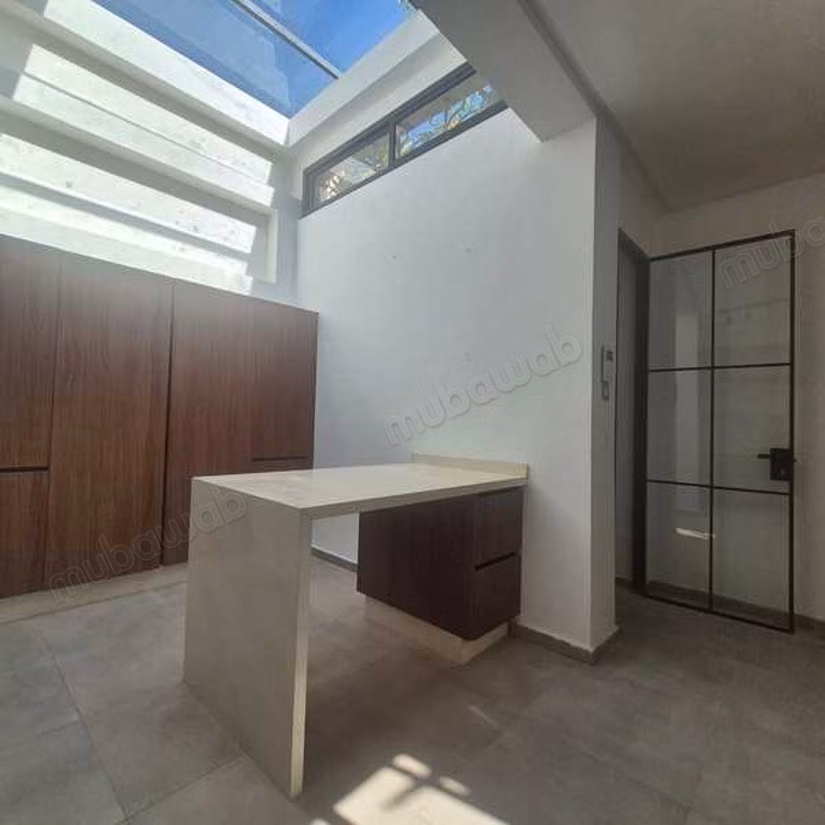 Villa à Louer de 552.0 m² à Casablanca, Ain Diab