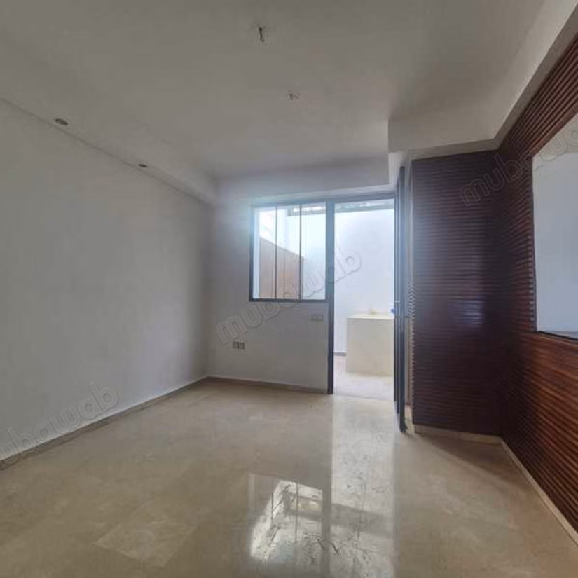 Villa à Louer de 552.0 m² à Casablanca, Ain Diab