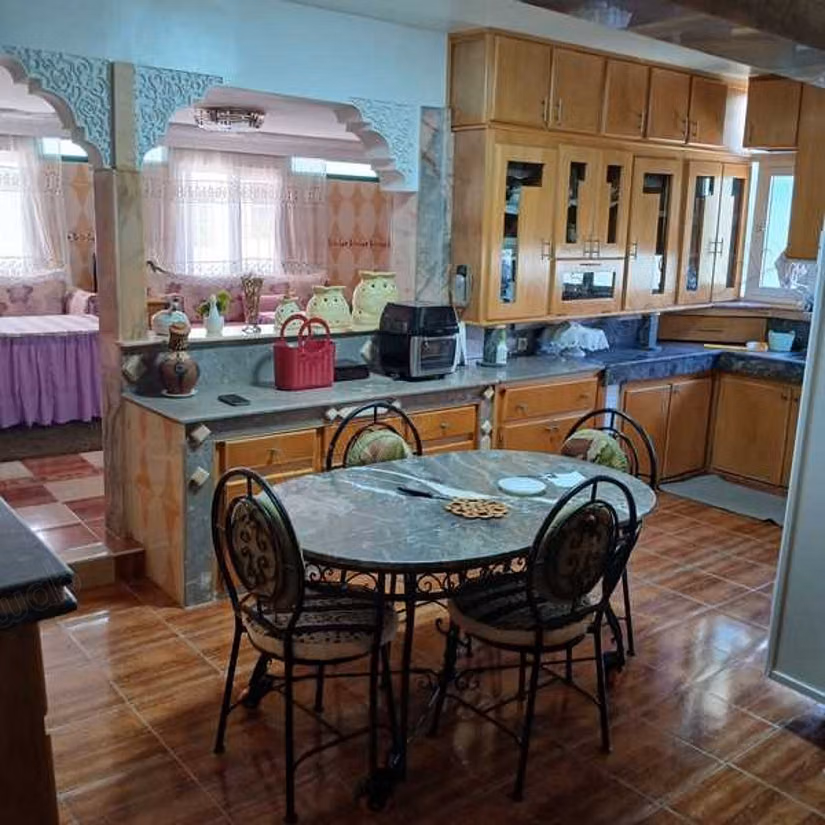 Appartement à Vendre de 402.0 m² à Rabat, L'Ocean