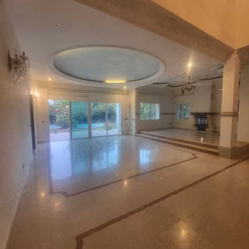 Villa Te Huur van 991.0 m² in Casablanca, Californië
