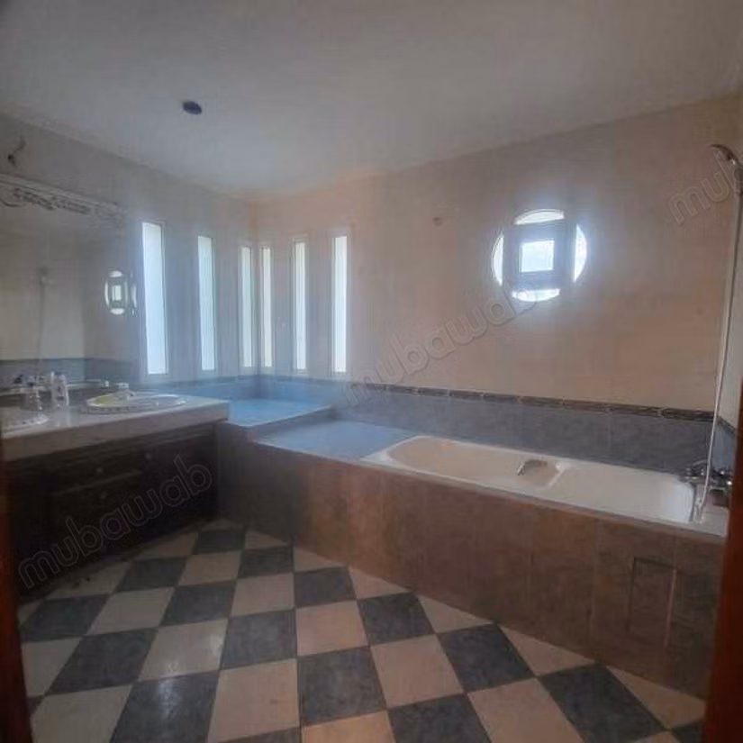 Villa Te Huur van 991.0 m² in Casablanca, Californië
