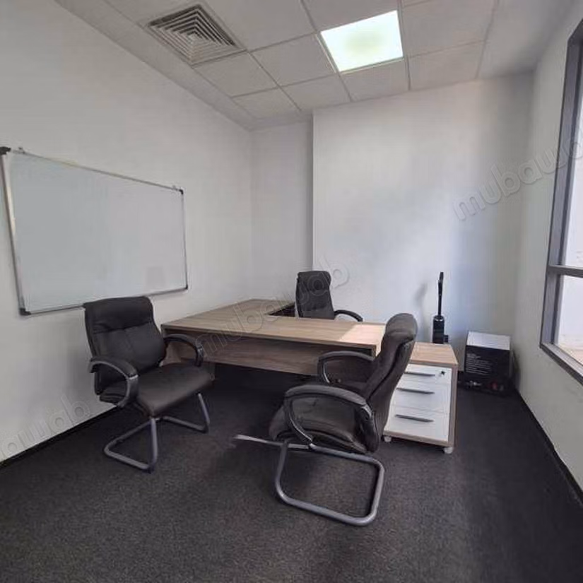 Bureau à Louer de 151.0 m² à Casablanca, Sidi Maarouf