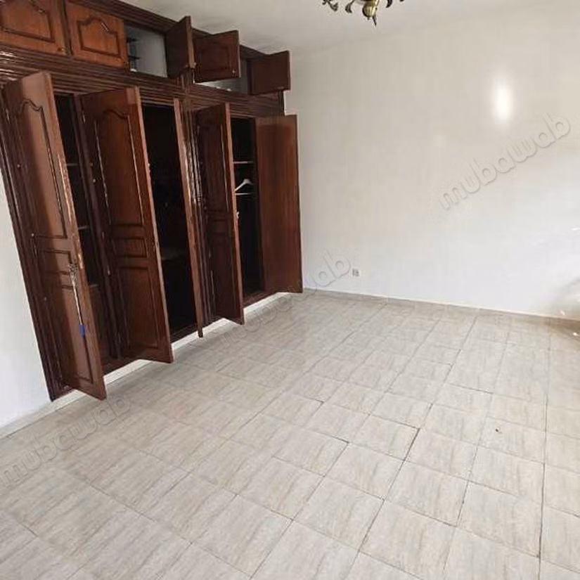 Villa in Vendita di 407.0 m² a Casablanca, Oulfa