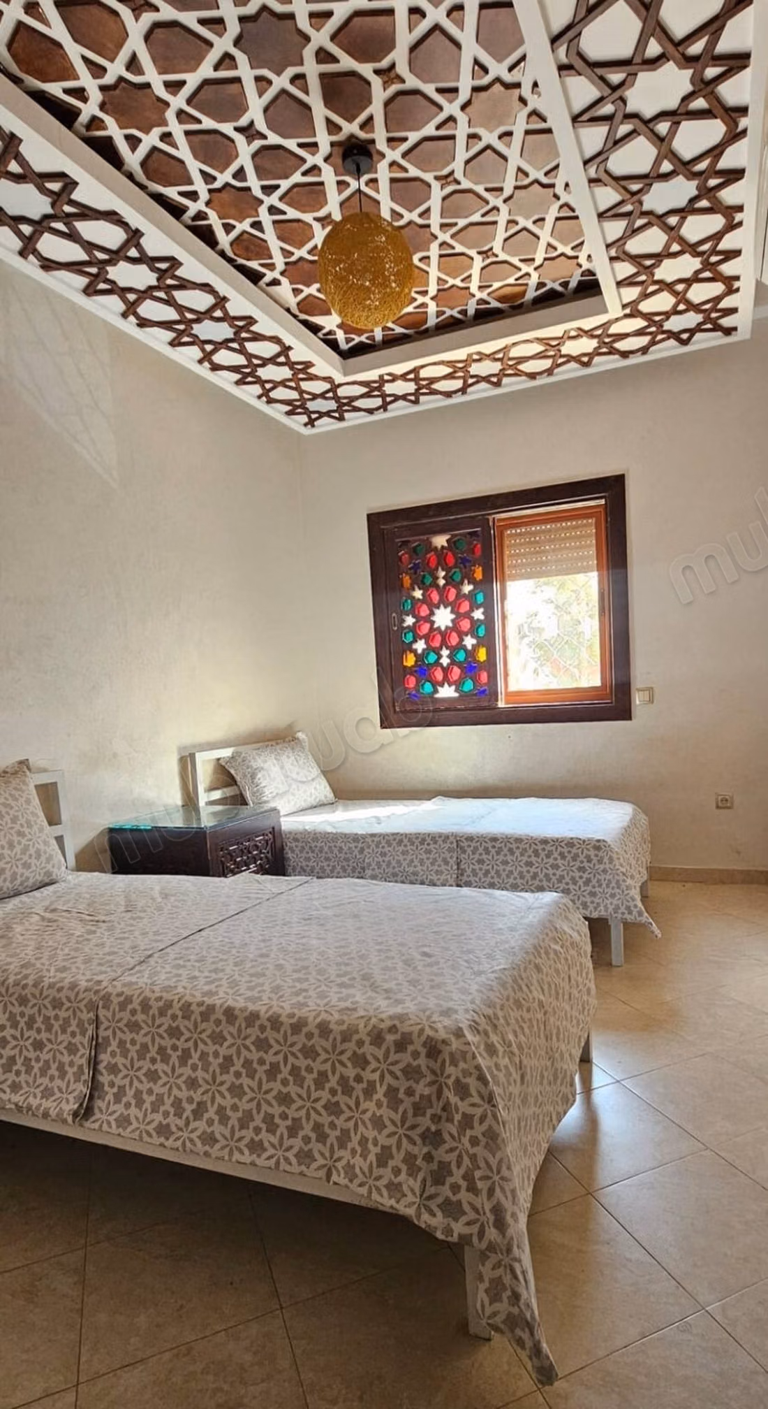 Bell'appartamento in vendita a Ouasis. 2 camere da letto. Soggiorno tradizionale e sistema satellitare.