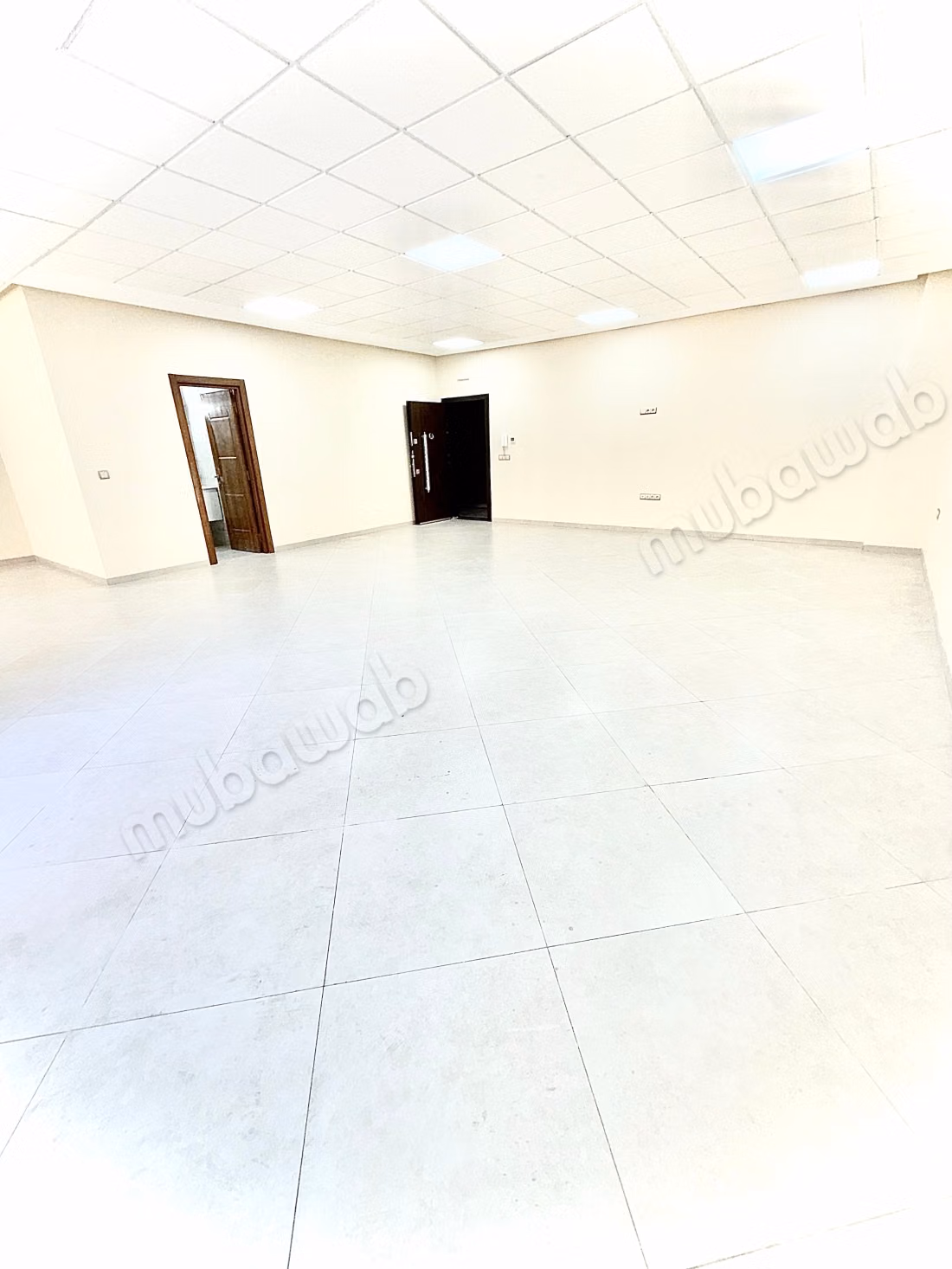 Bureaux à l'achat à Guéliz. Superficie 73 m². Porte blindée et résidence sécurisée