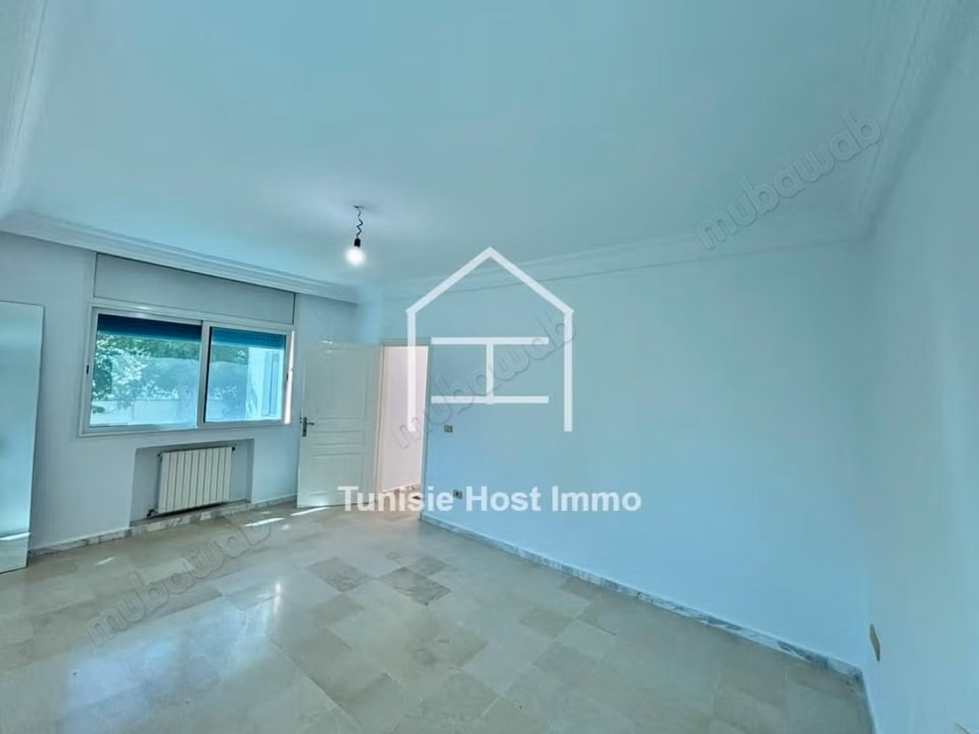 Étage de villa S3 avec jardin à Gammarth