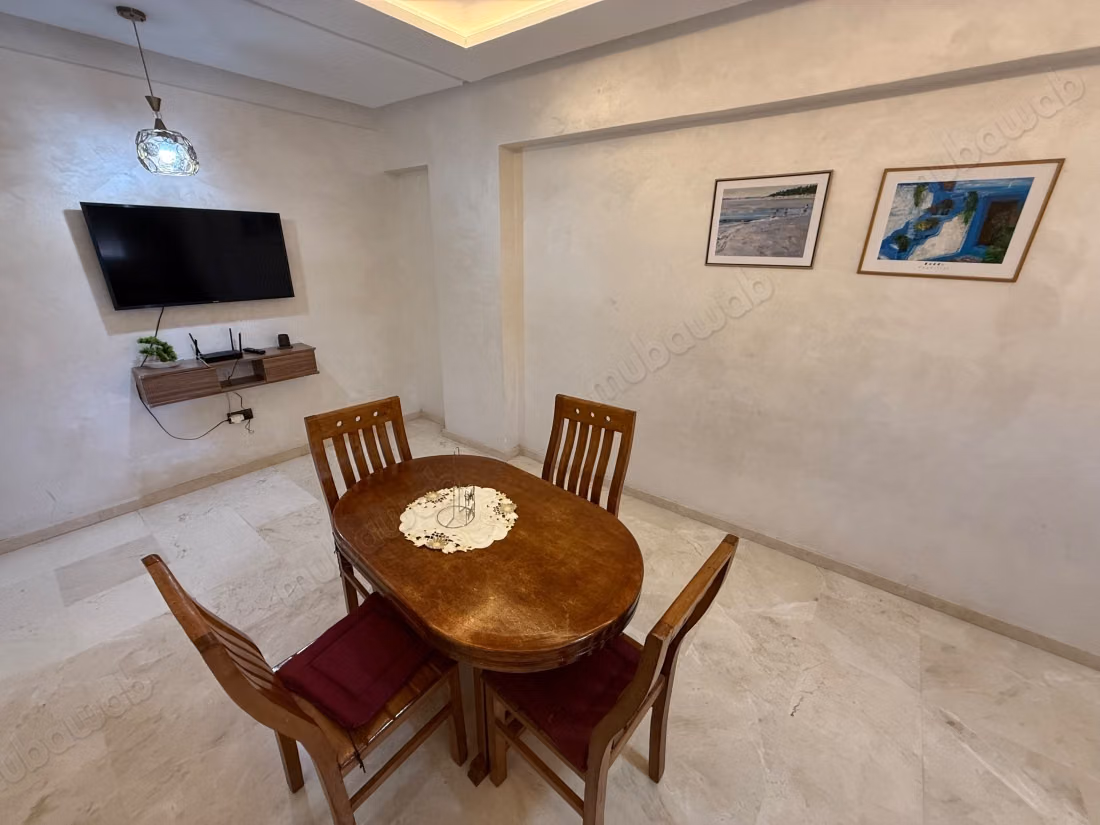 Appartement en location à Hivernage. 
Superficie 70 m². 
Meublé
