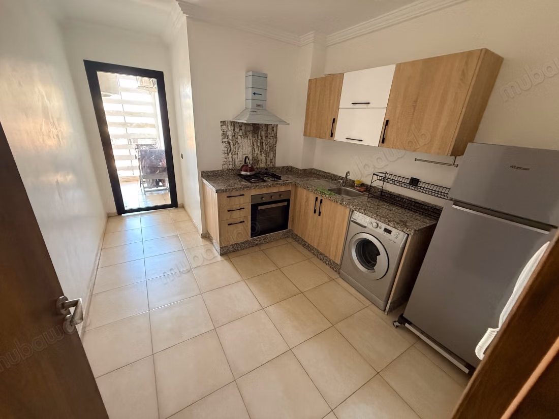 Appartement en location à Hivernage. 
Superficie 70 m². 
Meublé