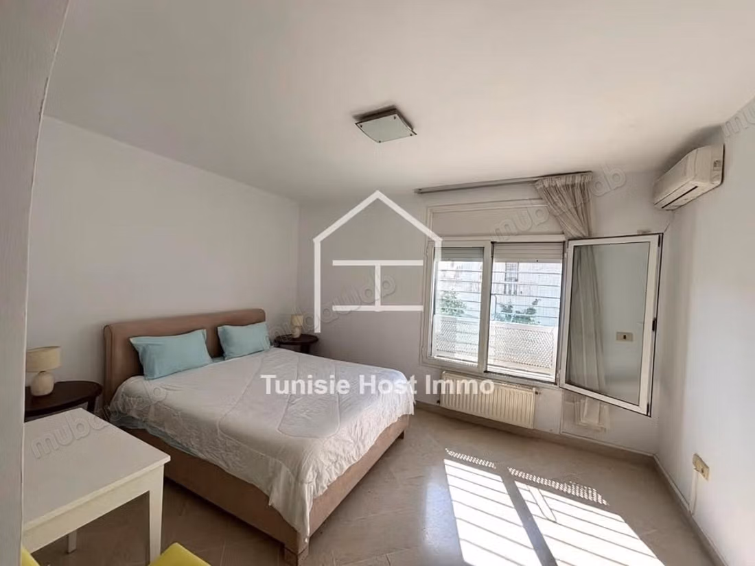 Duplex indépendant à Marsa Stade meublé ou vide