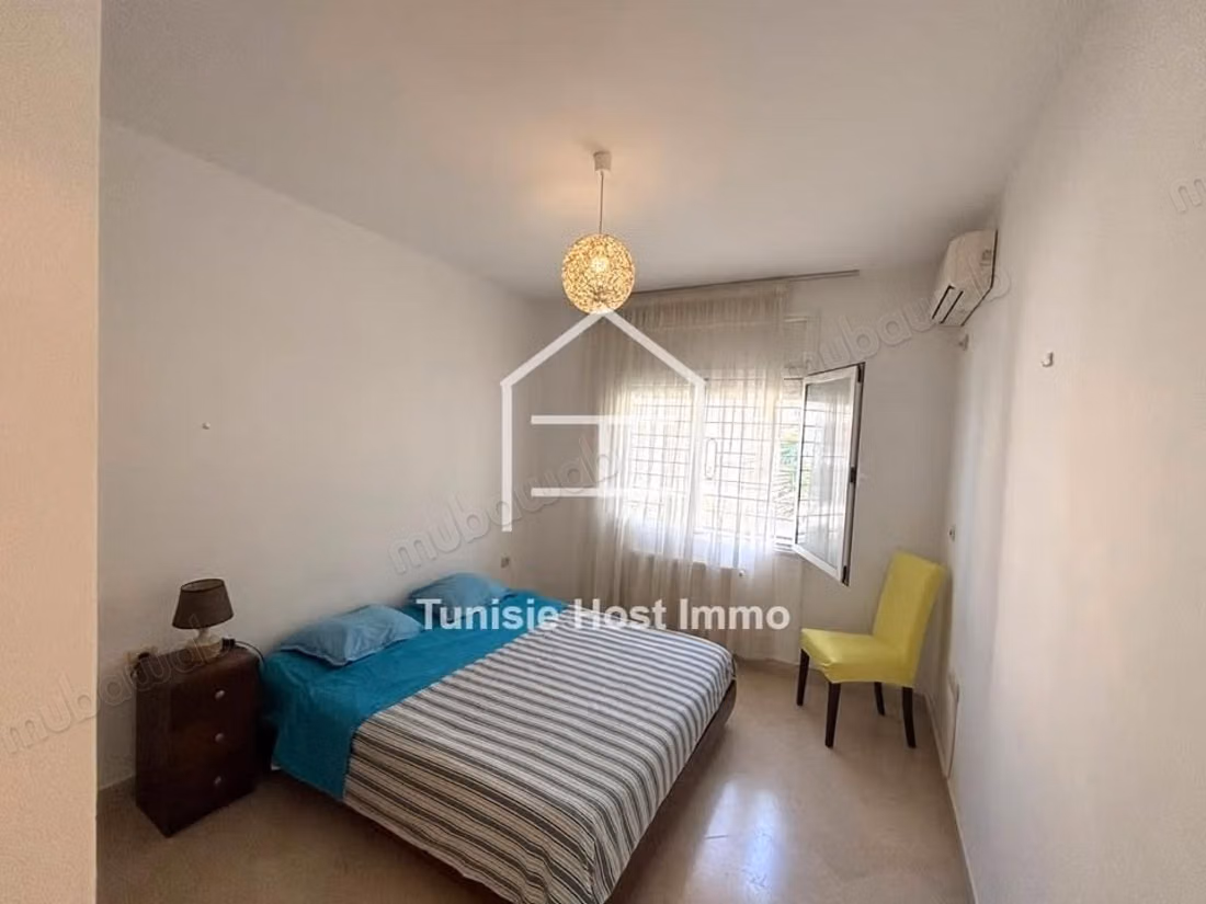 Duplex indépendant à Marsa Stade meublé ou vide