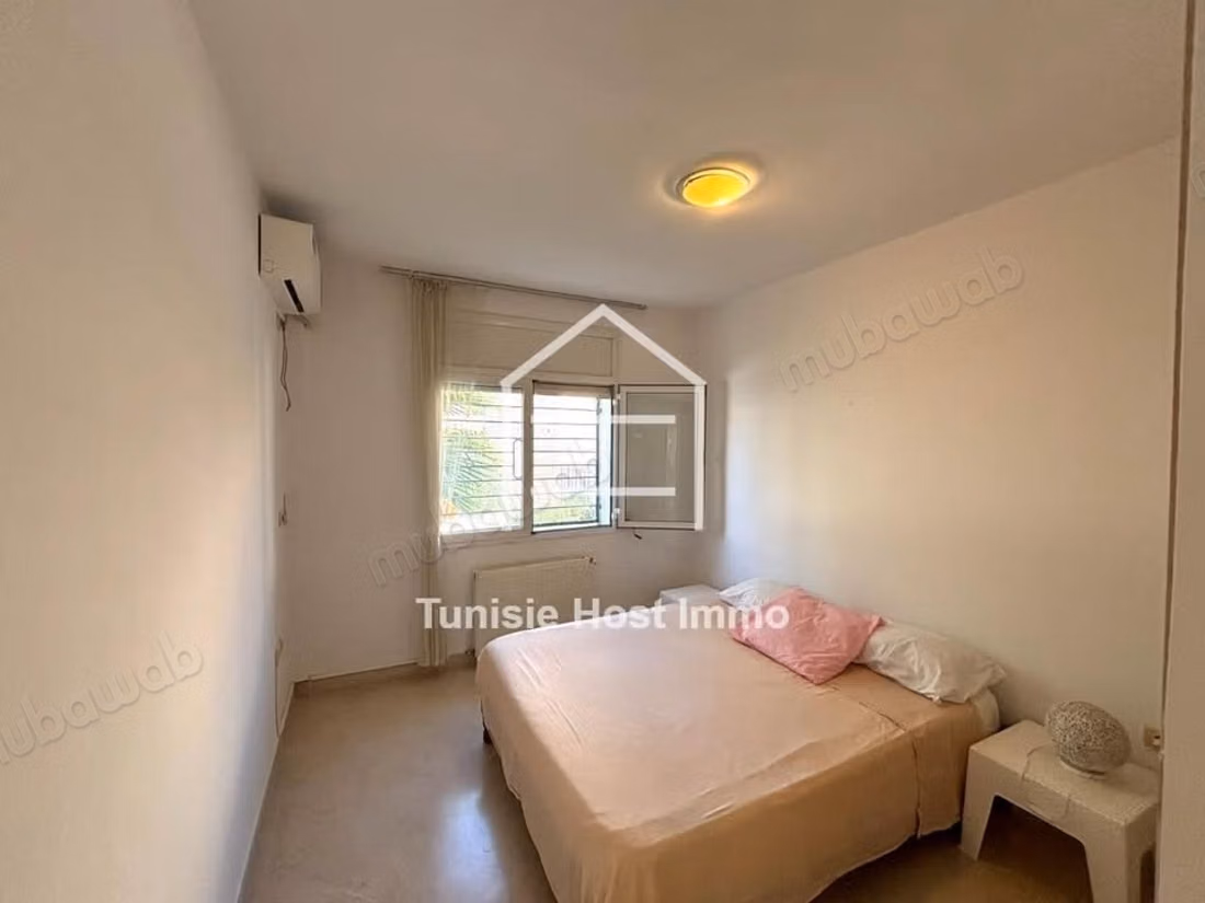 Duplex indépendant à Marsa Stade meublé ou vide
