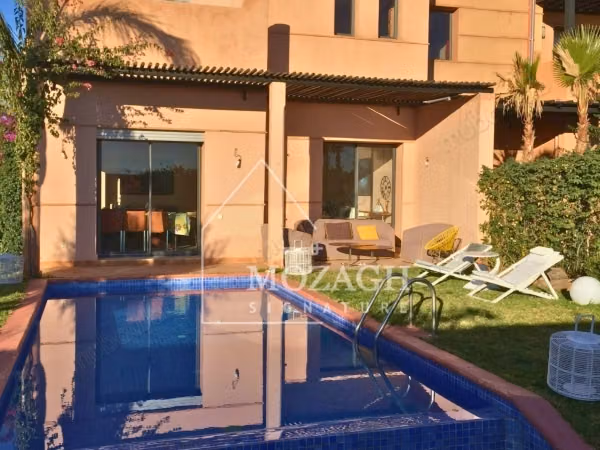 Stupenda villa con 3 camere da letto e piscina privata