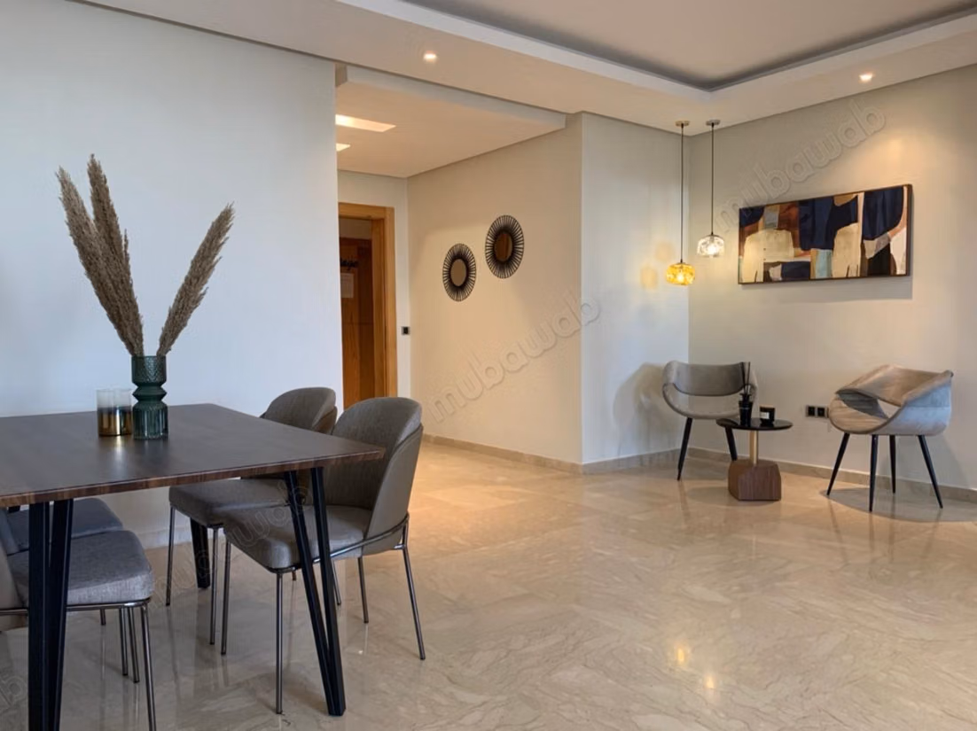 Très bel appartement en location à Palmier. 
2 chambres. 
Meublé