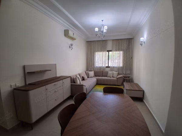 Louez cet appartement à Aviation Mabella. 2 chambres. Réfrigérateur