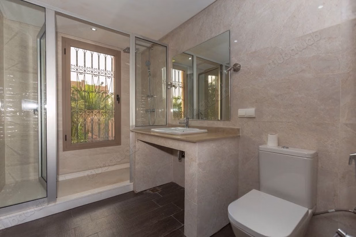 Villa de 6 suites avec piscine à louer