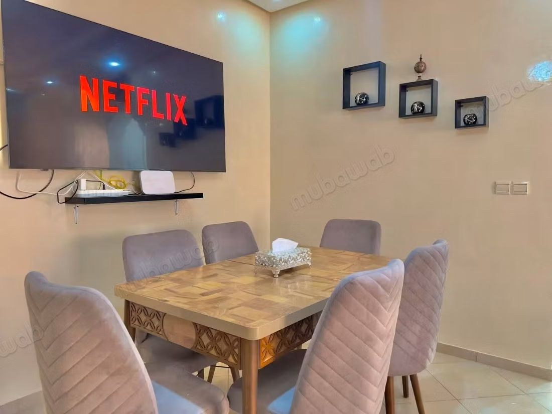 Location d'un appartement à Tamri. 
3 pièces. 
Bien meublé