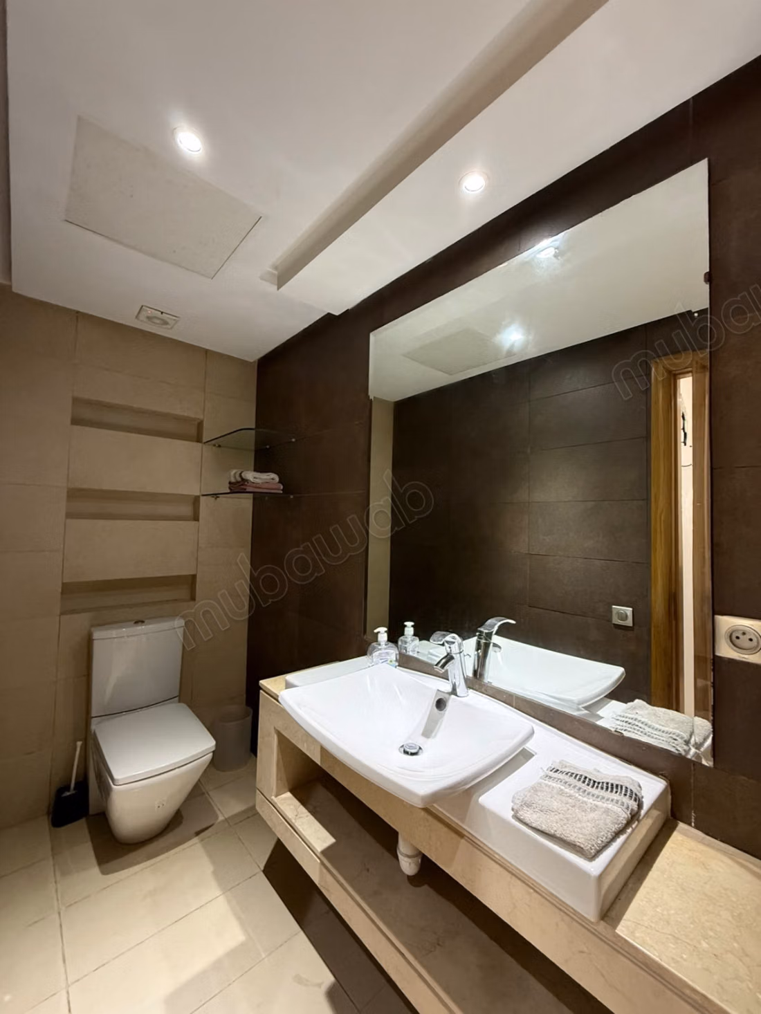 Appartement te huur in Riyad. Oppervlakte van 170 m². Goed ingericht