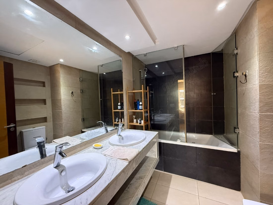 Appartement te huur in Riyad. Oppervlakte van 170 m². Goed ingericht