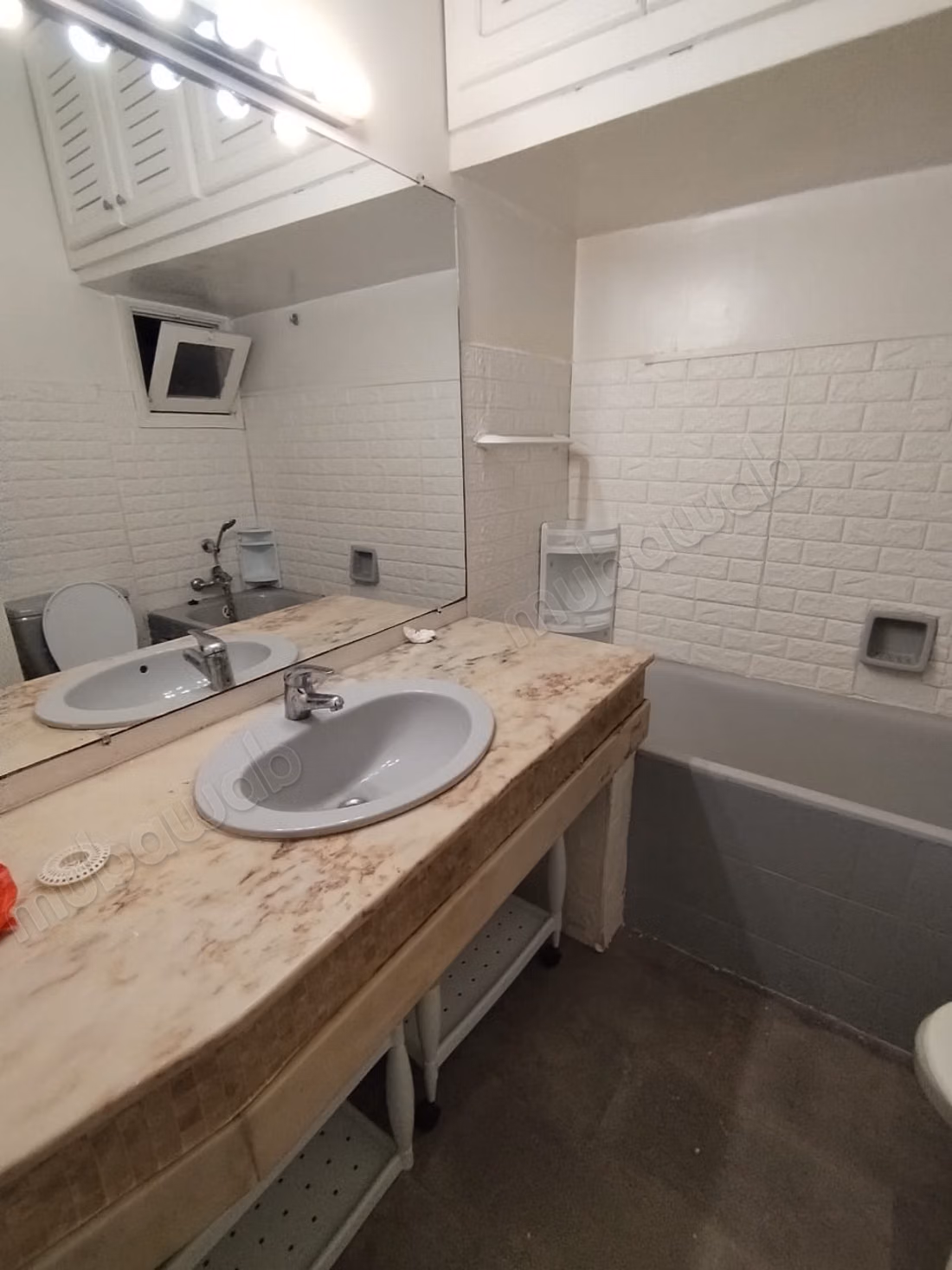 Appartamento di 170 m² in affitto a Mahaj Riad