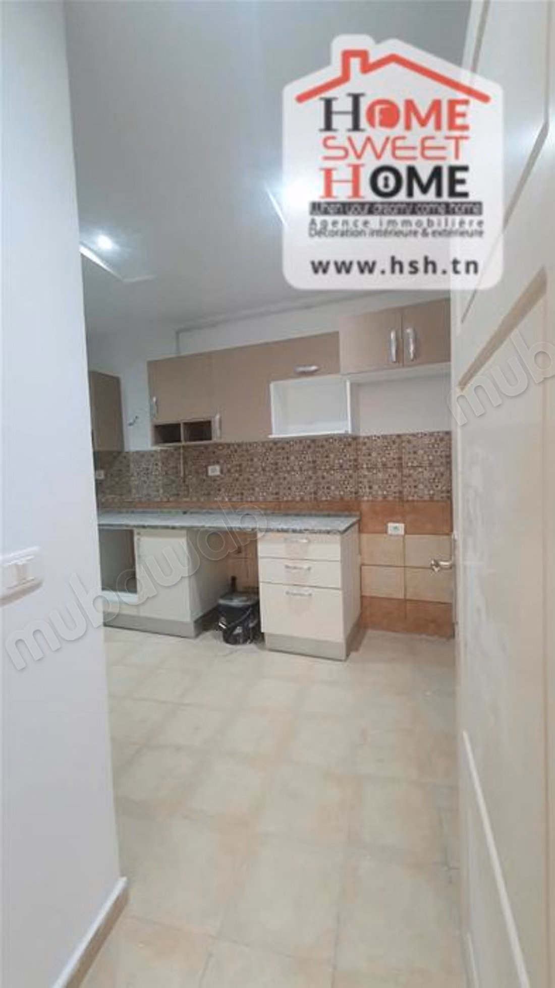 Bureau H3 Lori à louer à Ain Zaghouen Nord