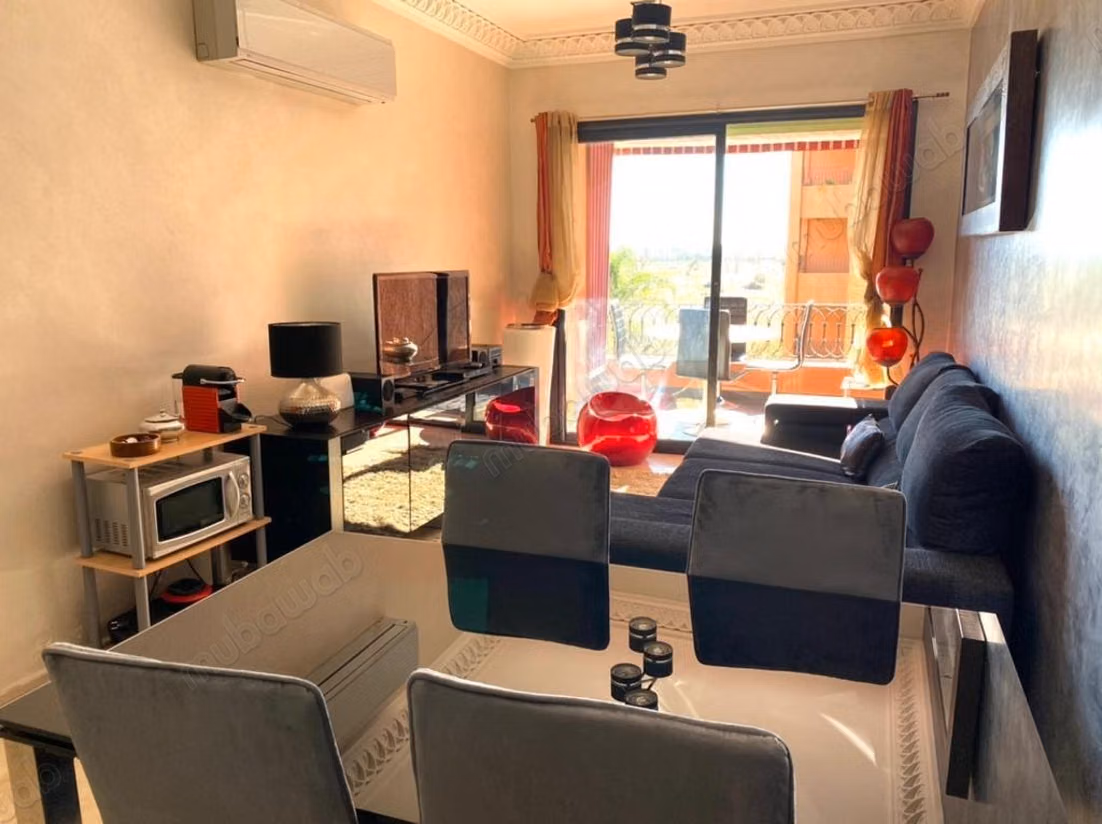 Appartement à louer à Guéliz. 2 pièces confortables. Avec ascenseur et espace vert
