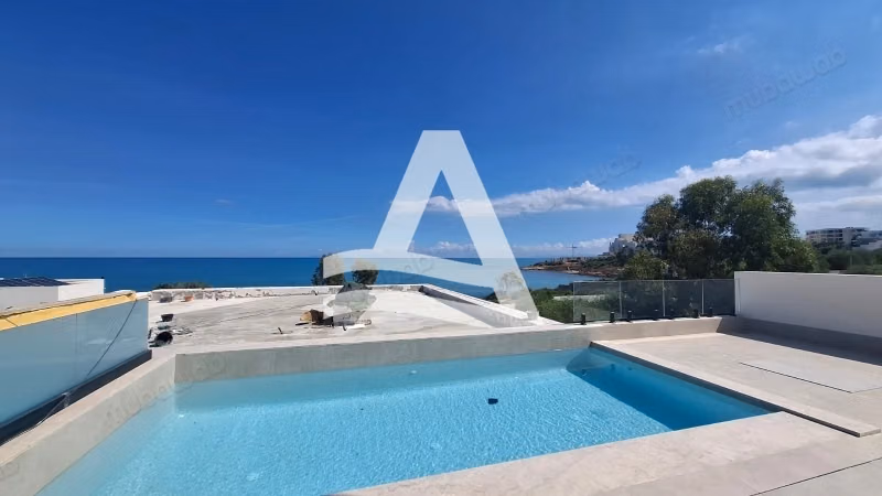 A louer villa jumelée avec piscine à gammarth
