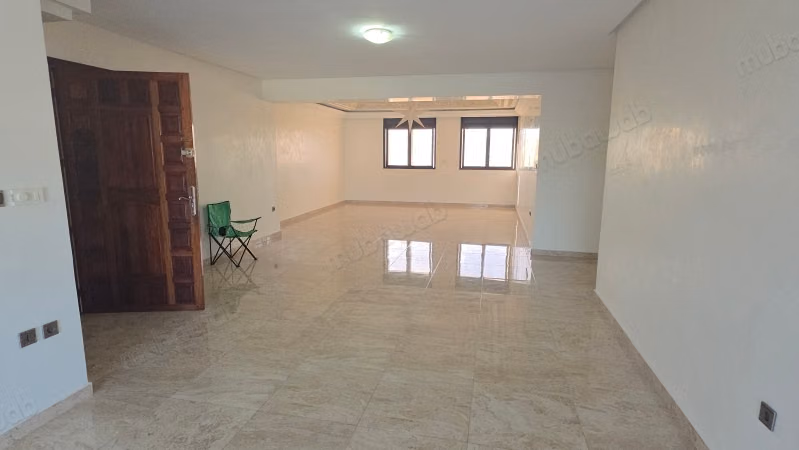 Bonito apartamento con terraza en Haut Agdal Rabat