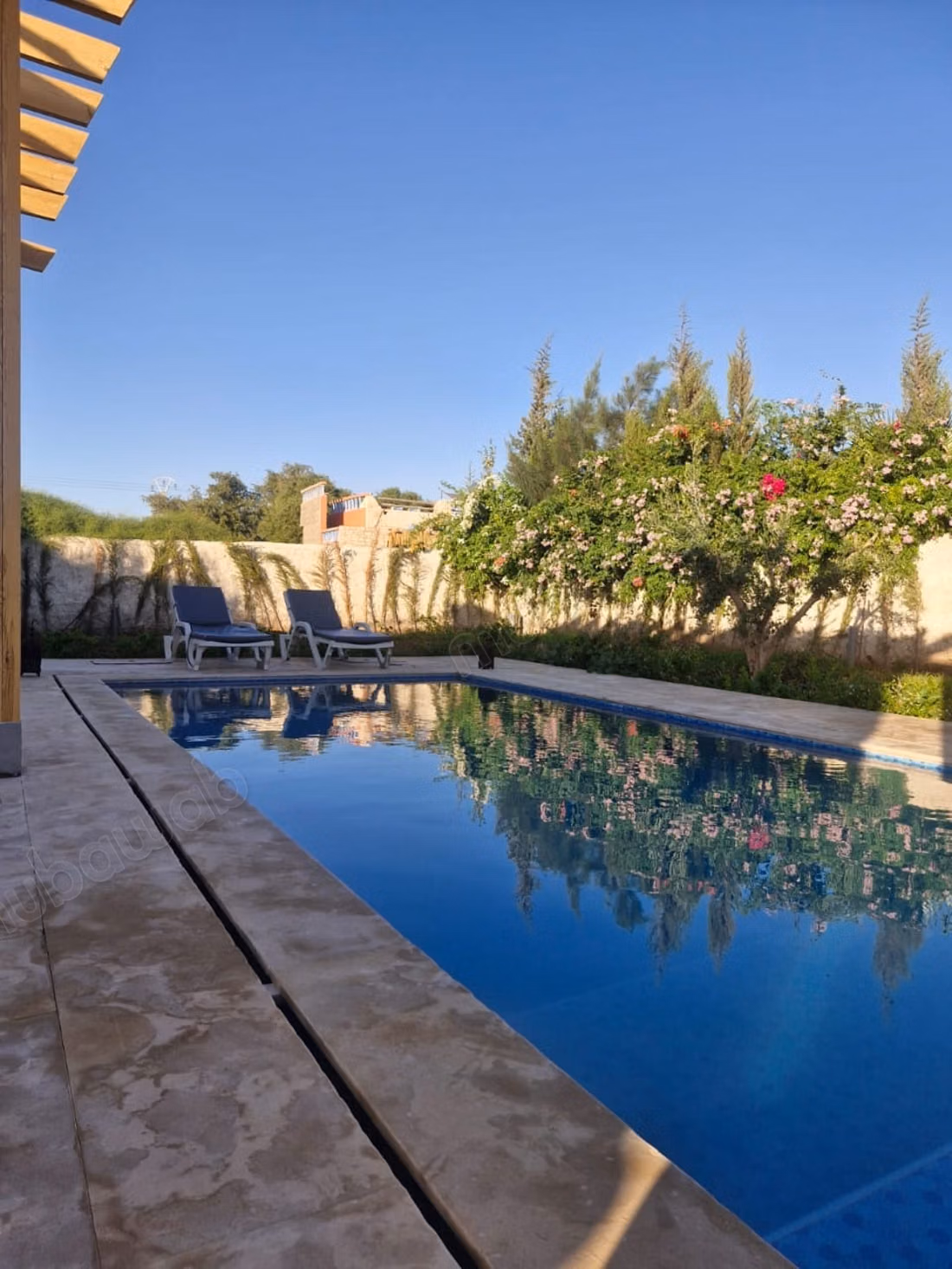 Villa meublée avec piscine à louer à Bouzama